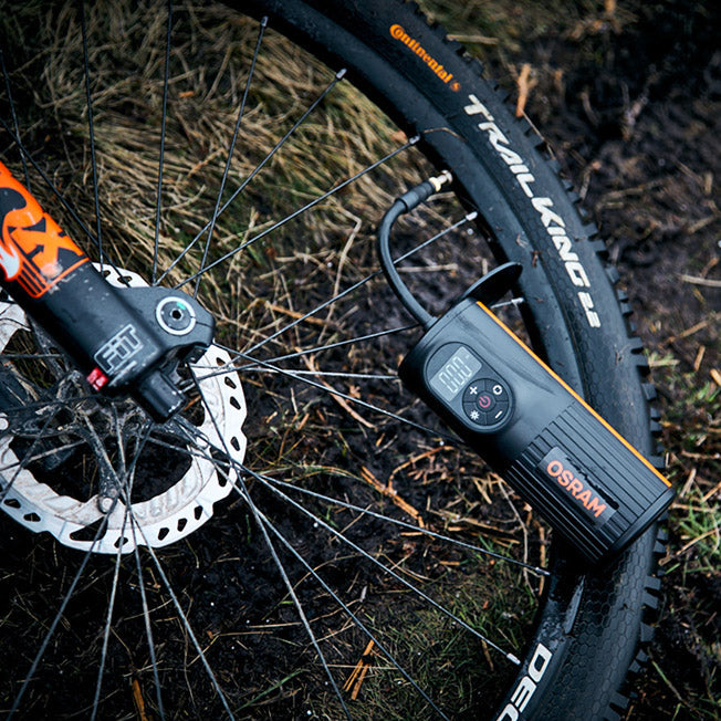 Osram TYREinflate 2000 mini-kompressor pumper et cykeldæk op