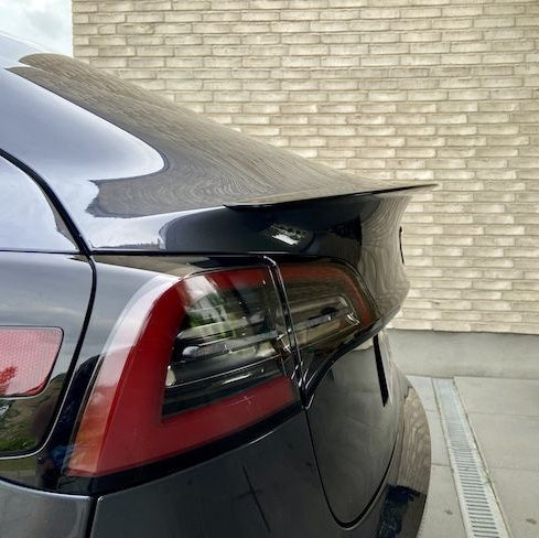 Performance Spoiler (ABS + Coating) Passer til Tesla Model 3