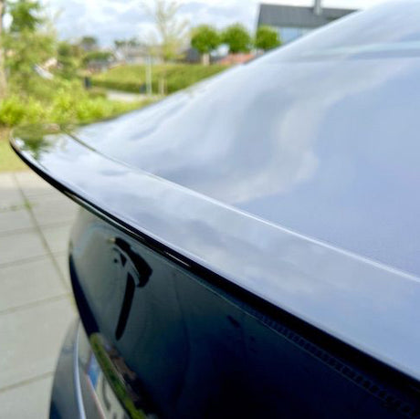 Performance Spoiler (ABS + Coating) Passer til Tesla Model 3