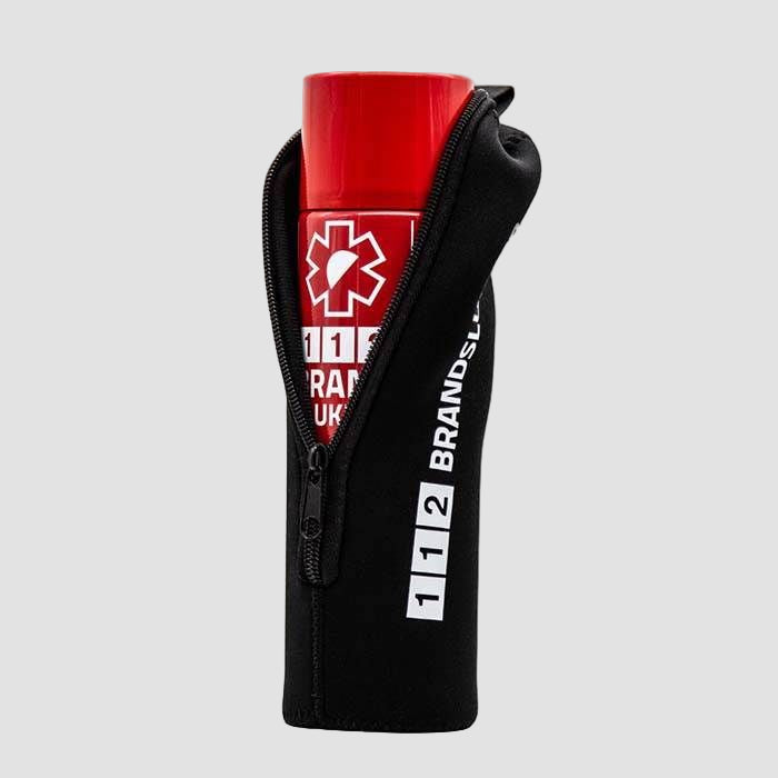 Kompakt brandslukker til bilen i smart neopren opbevaringstaske.