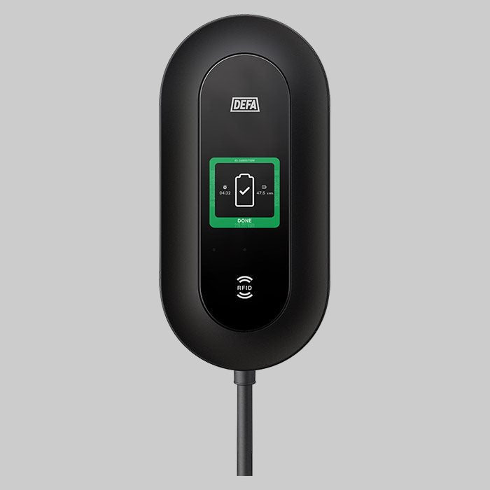DEFA ladeboks uden type 2 kabel rundt om.