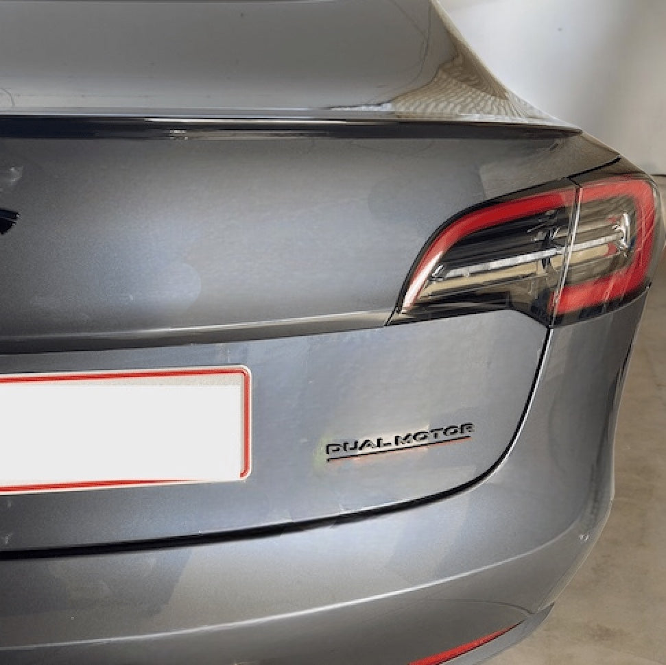 Dual Motor Emblem (fl. farver)