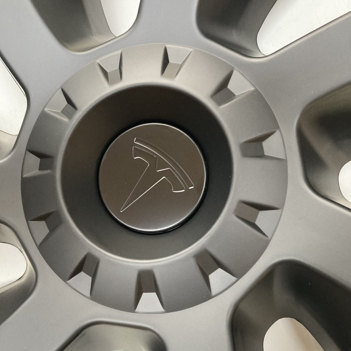 MV Spin hjulkapsler, passer til Tesla Model 3 org. 18″ standard fælge