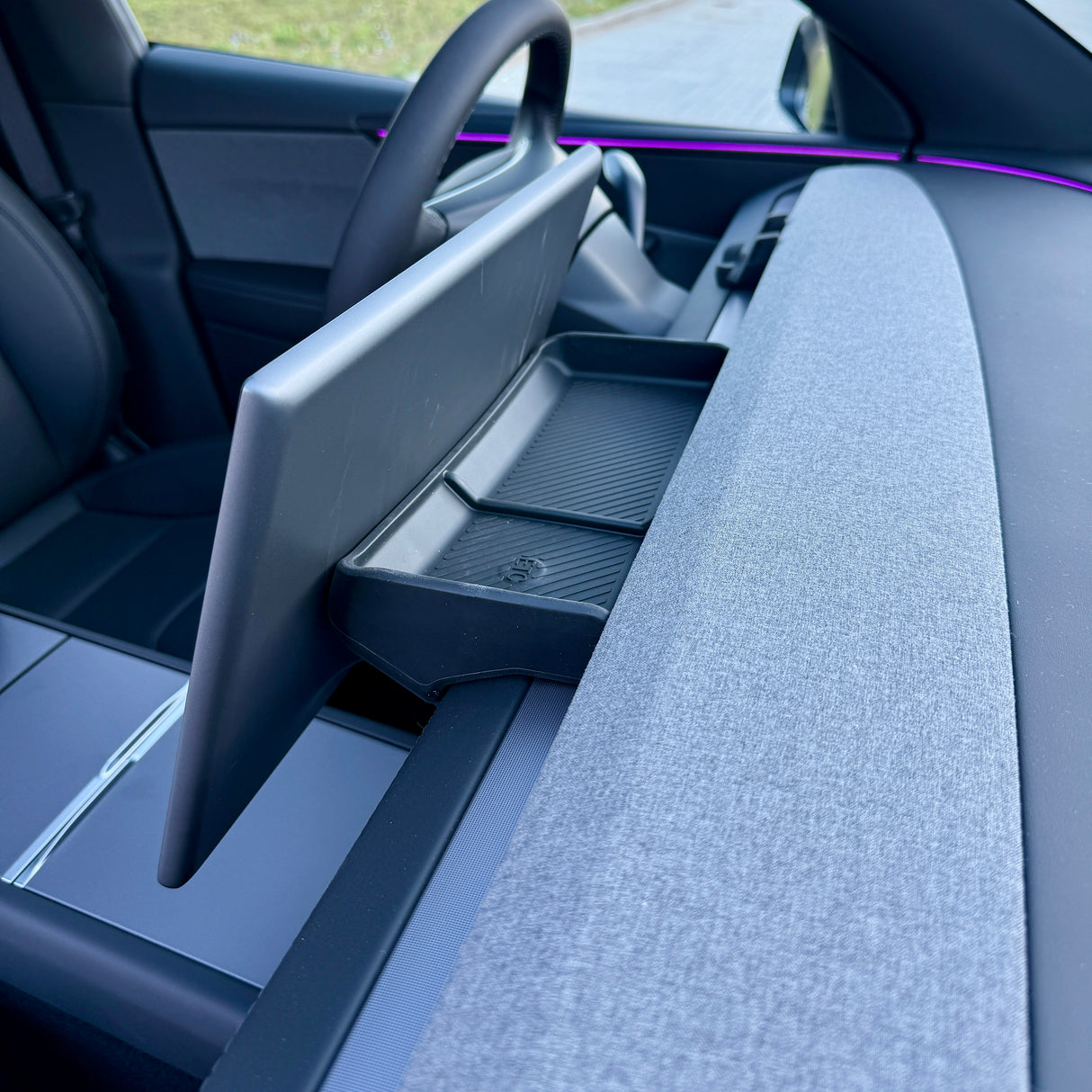 GCG Max opbevaringsboks bag skærm – Tesla Model 3/Y
