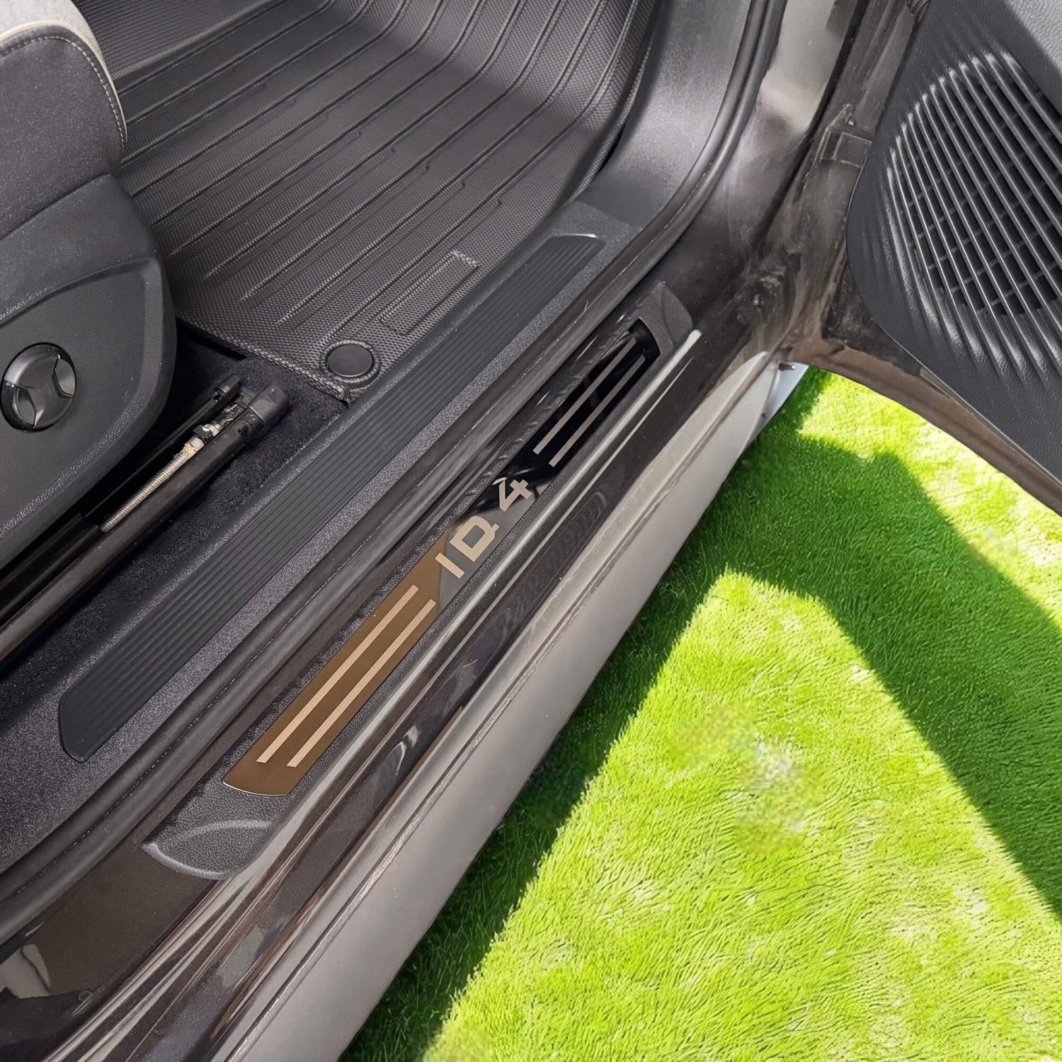 Indstigningslister passer til VW ID.4. Komplet sæt til 4 døre (2 varianter)