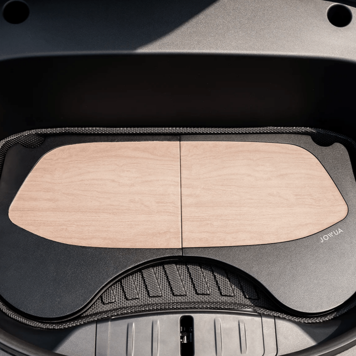 Jowua foldebord designet til Tesla Model 3 og Tesla Model Y