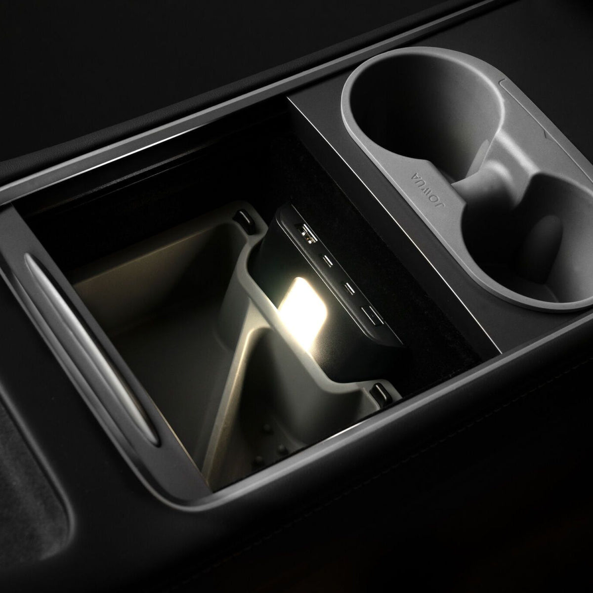 Jowua USB-hub med LED-lys til Tesla Model 3/Y – billede 2