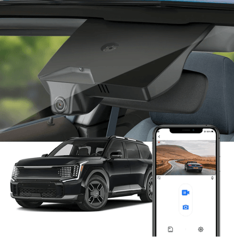 FitCamX dashcam til Kia EV9, diskret monteret med live visning på smartphone.