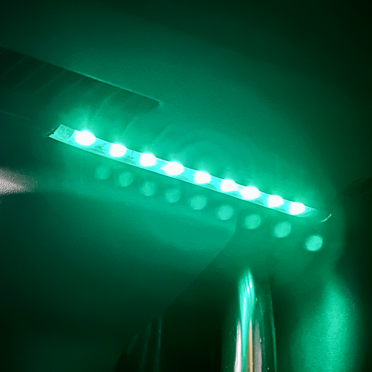 LED lys under sæderne - mange farvekombinationer