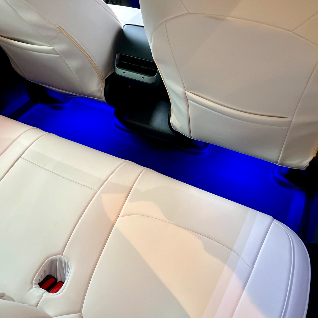 LED lys under sæderne - mange farvekombinationer