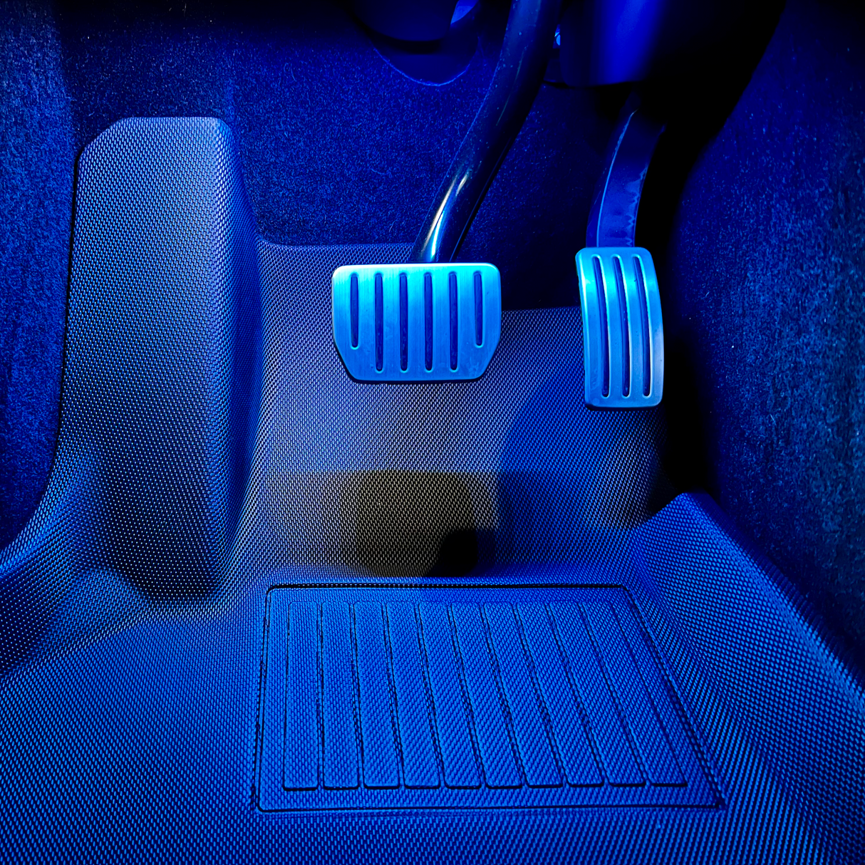 LED lys under sæderne - mange farvekombinationer