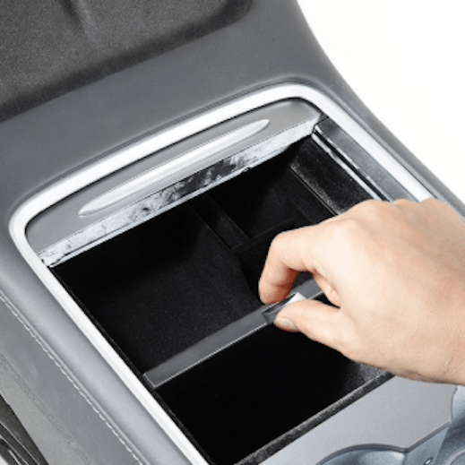 Opbevaringsboks til Tesla Model 3/Y, indsættes i midterkonsollen, med hånd som justerer