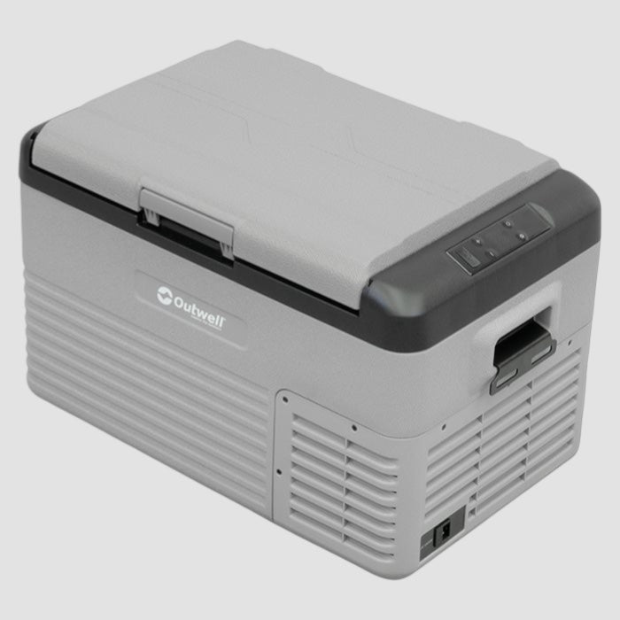 Outwell Arctic Chill 30 køleboks med kompressor på grå baggrund.