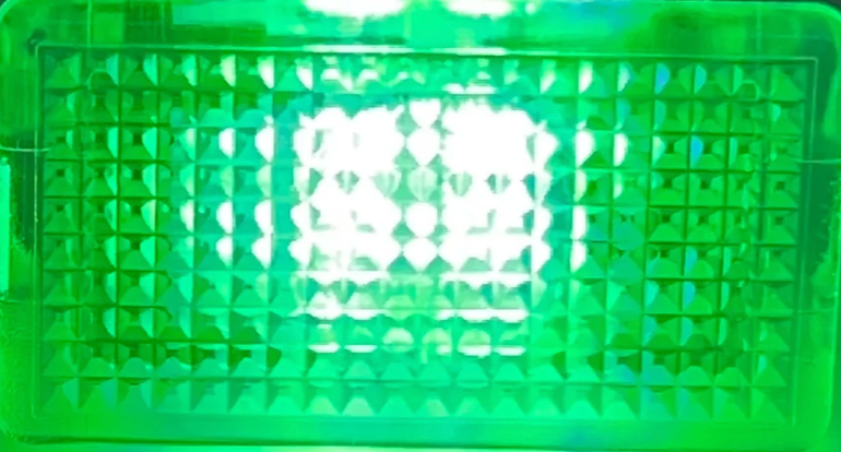 Lys til dør m/fjernbetjening til Tesla