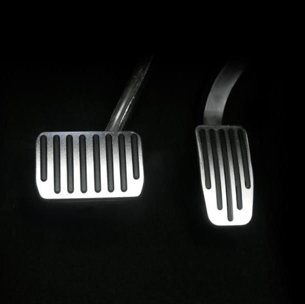 Sportspedaler (sæt) passer til Tesla Model 3/Y (3 farve-varianter)