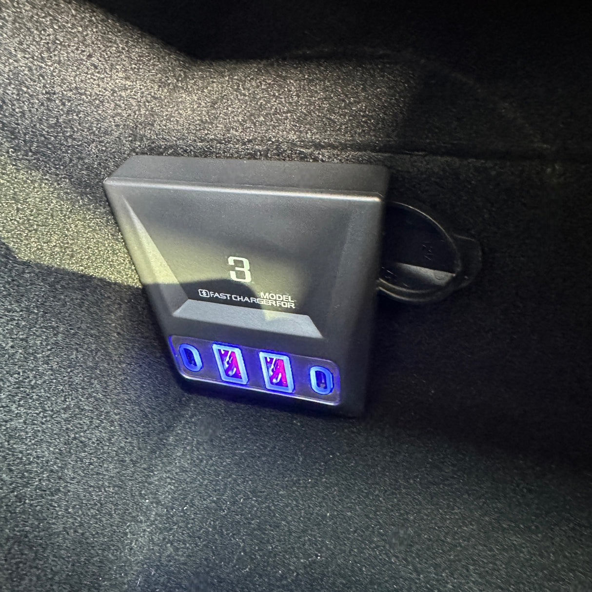 USB Hub til Tesla Model 3 Highland