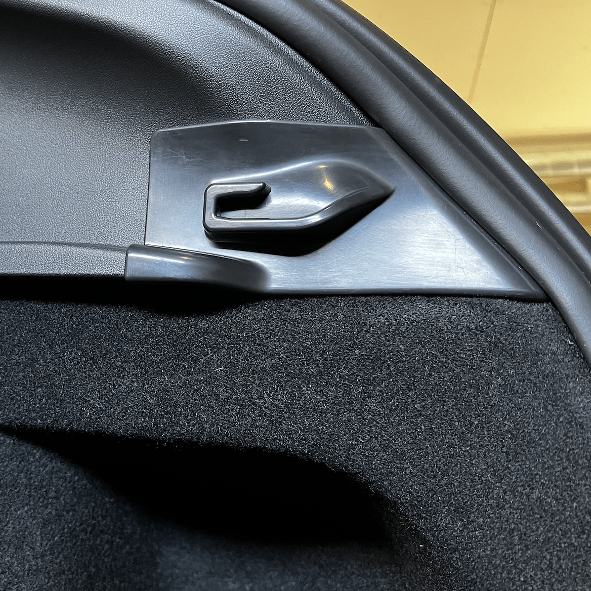 Bagagerumsafdækning/Rullegardin til Tesla Model Y