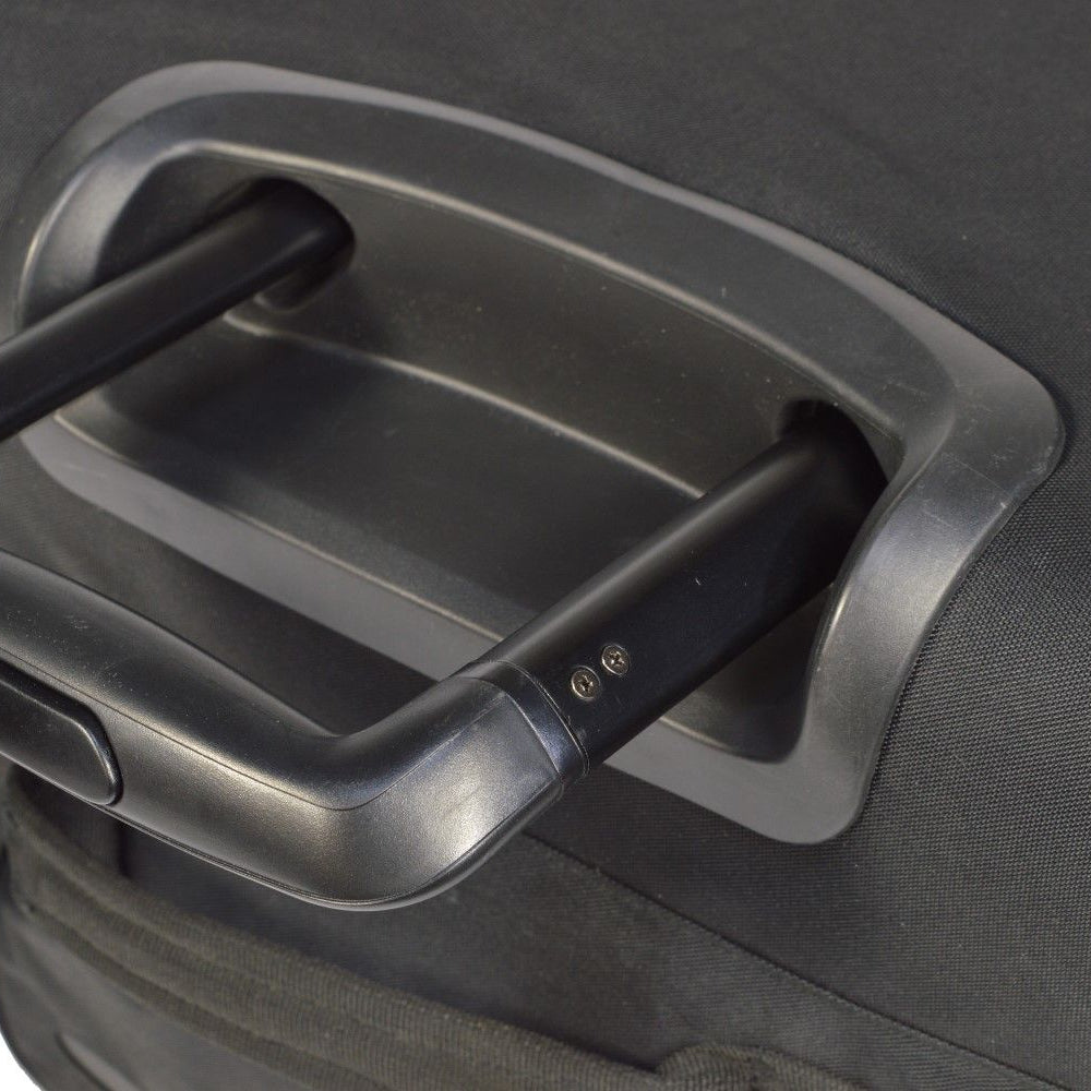Udvidedt teleskophåndtag på Car-Bags trolleys til Tesla Model Y, med knap og gummidæk