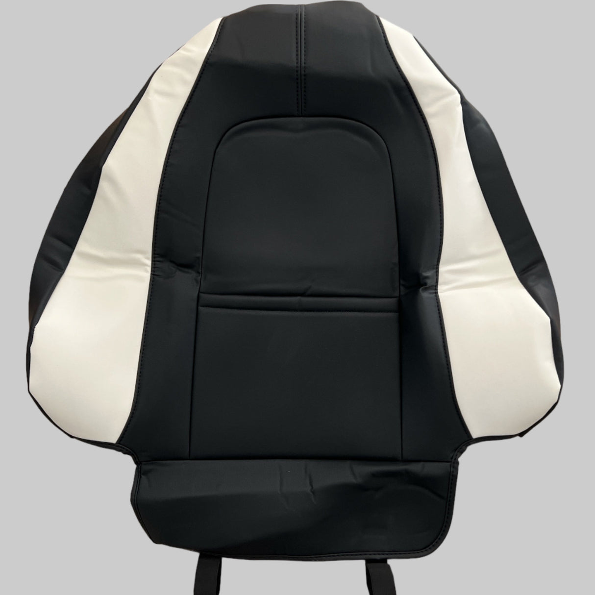 Ryglænsbeskytter foldet ud, klar til montering.