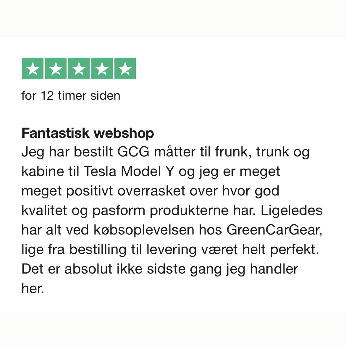 Kundeanmeldelse om GCG måtter til Tesla Model Y med 5 stjerner