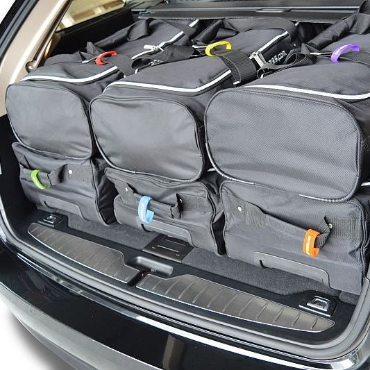 Er du på jagt efter tilbehør til elbiler? Hos GreenCarGear har vi alt fra bilpleje produkter, lader til elbil, tilbehør til elbil opladning hjemme m.m. Du finder alt Tesla tilbehør, VW ID 4 tilbehør og Ford Mustang Mach E tilbehør.