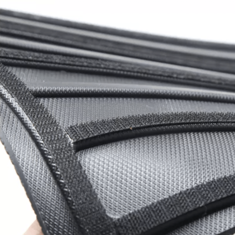 Velcro på bagsiden for nem montering