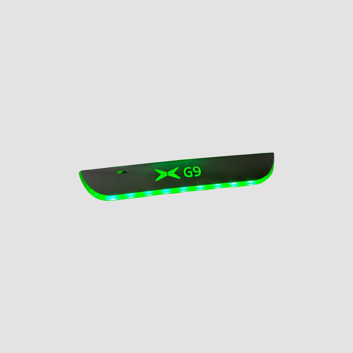 XPENG G9 RGB indstigningslister med LED-lys