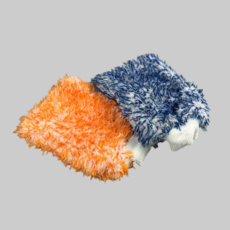 En orange og blå vaskehandske