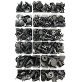 en åben kasse fyldt med forskellige slags clips til elbiler.