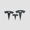 Tre Tesla T-emblem covers i mat sort i forskellige størrelser til Model 3
