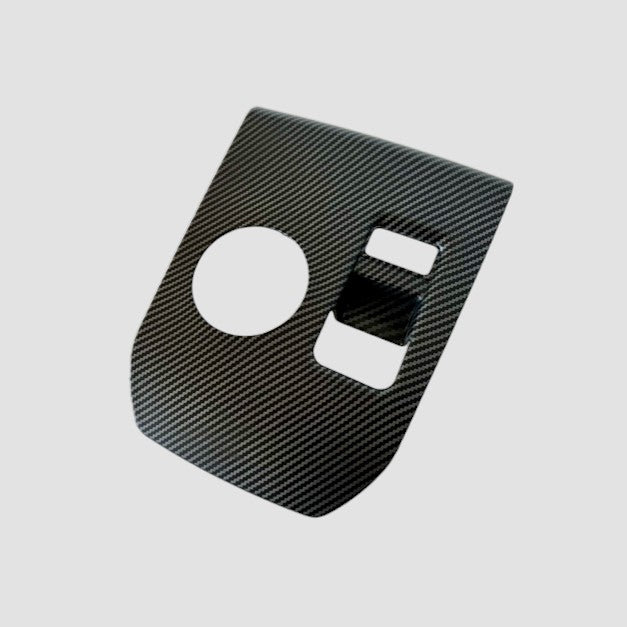 Cover til midterkonsol i Ford Mach-E.